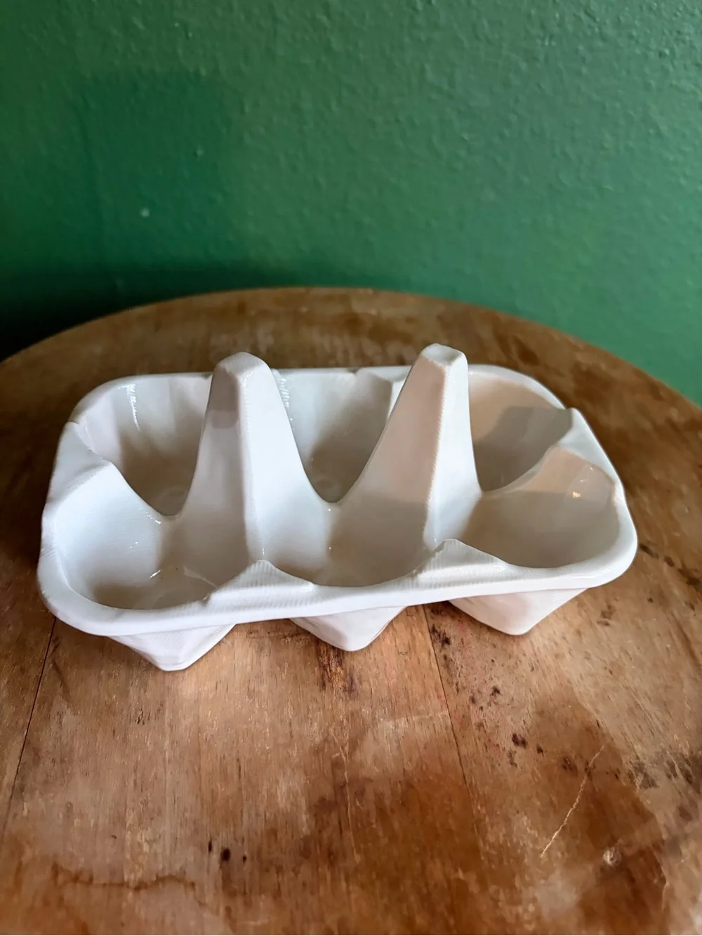 Vintage White Ceramic Egg Carton fits 6 eggs